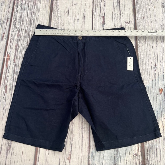 Amazonessentials MenClassic-fit 9” Flat-Front Linen NavyBlue Short Small petite - Picture 4 of 13